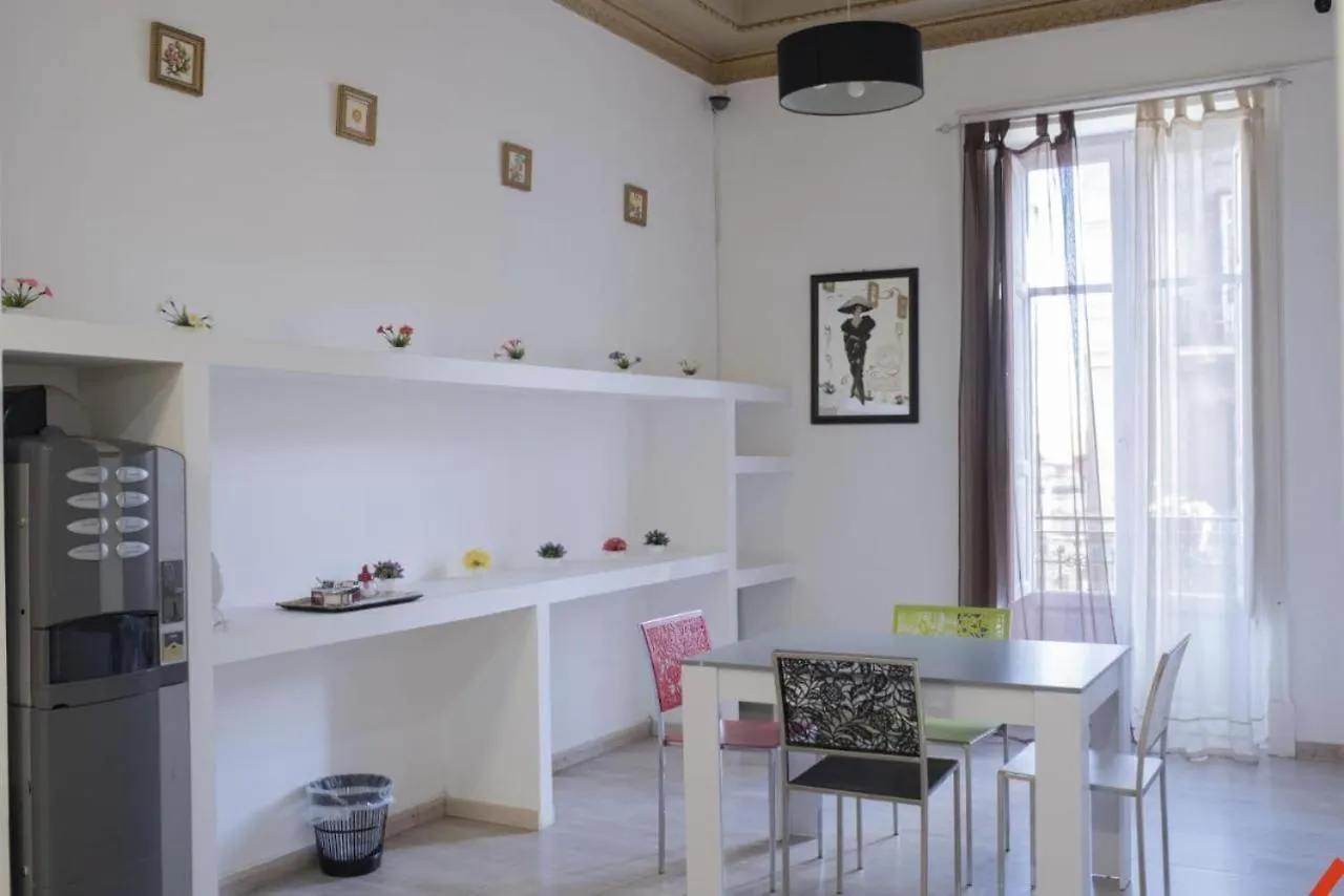 B&B Archi Palermo Centro Italia